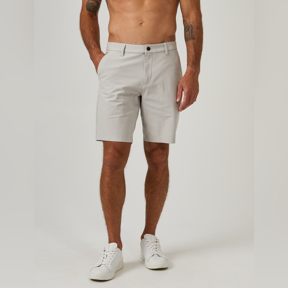 7 Diamonds - Infinity Short - 32 - Sand (NWOT)
